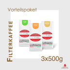 Weiße Kaffeetüten des Cuxhavener Kaffeeroesters eingebunden in Werbung für Filterkaffee Vorteilspaket 3x500g